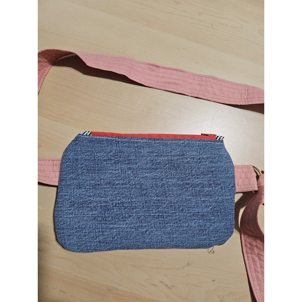 Handmade Upcycled Fanny Pack Sling Bag Belt Bag Adjustable Tie Strap Quilted - Picture 5 of 7